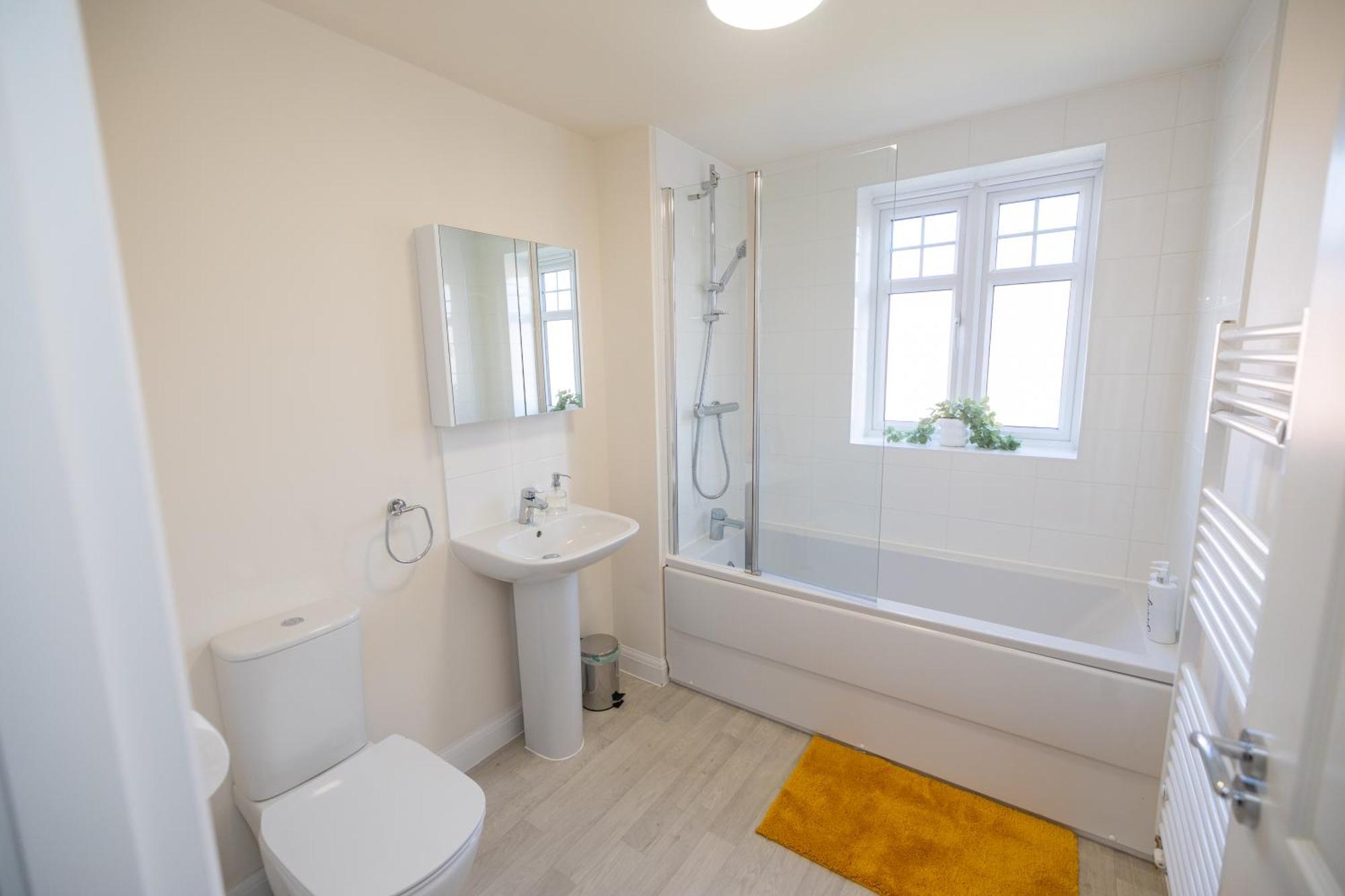 Home In Hugglescote - Long Stays Coalville Buitenkant foto